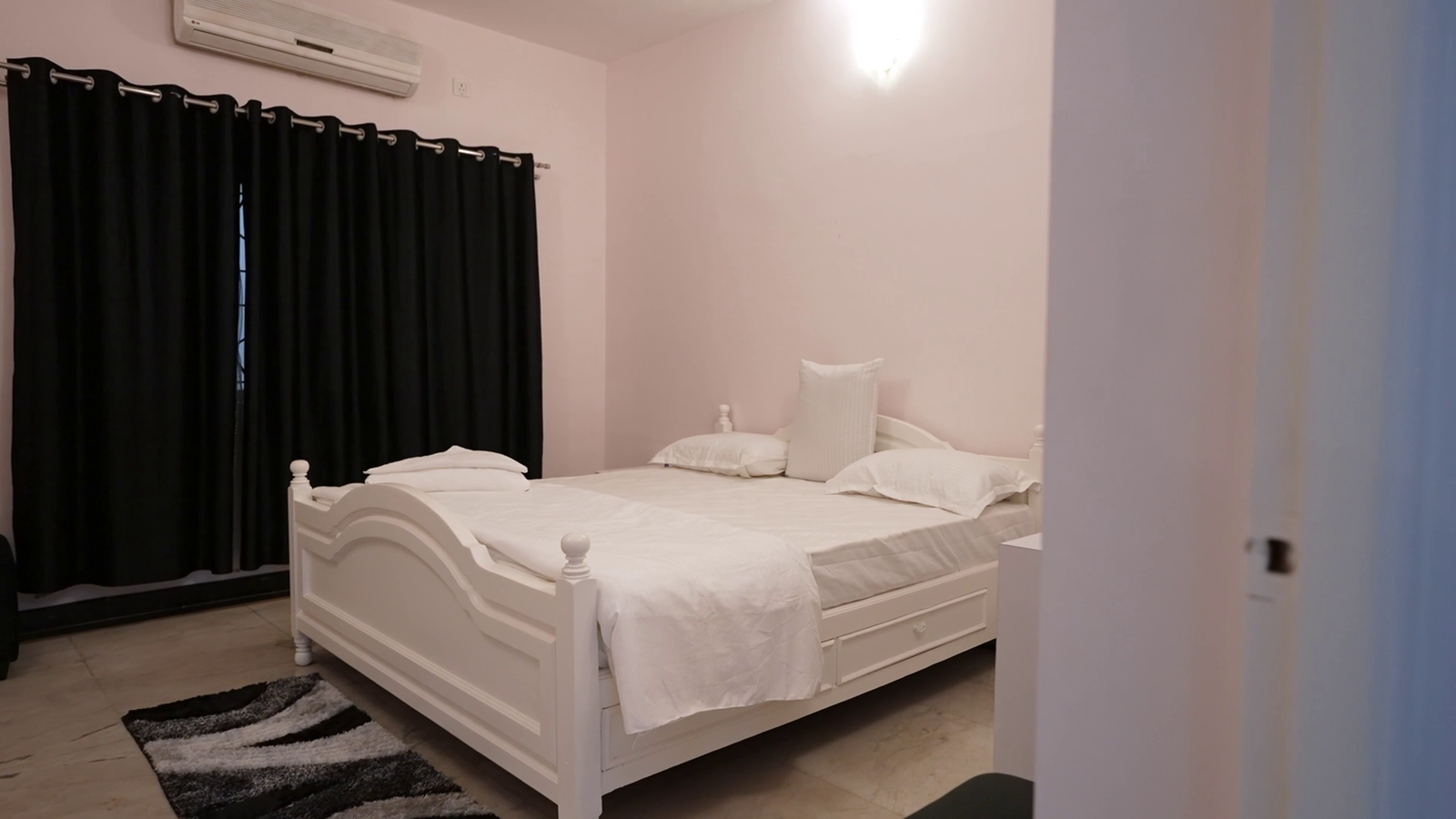 Family villa with pool near Bangalore at RK9